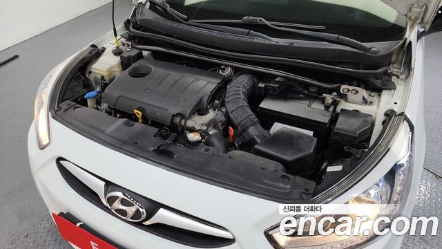 Hyundai Accent 2014 — photo 6