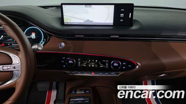 Genesis GV70 2021 — photo 14