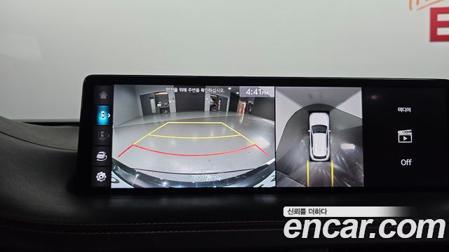 Genesis GV70 2021 — photo 15