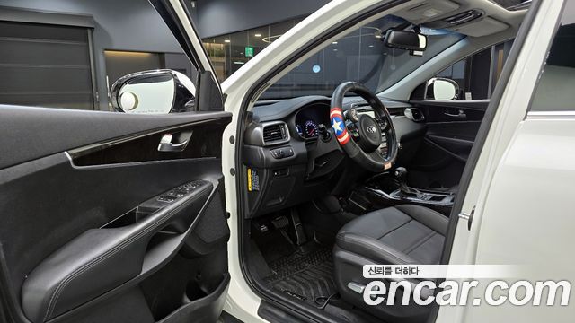Kia Sorento 2016 — photo 11