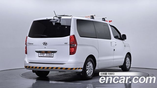 Hyundai Starex 2019 — photo 2