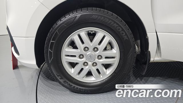 Hyundai Starex 2019 — photo 5