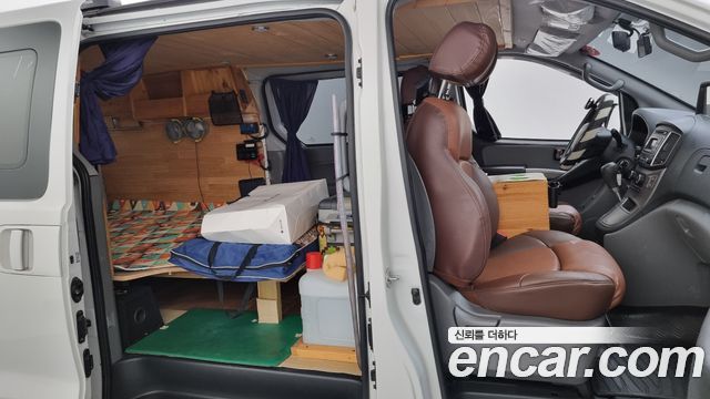 Hyundai Starex 2019 — photo 10