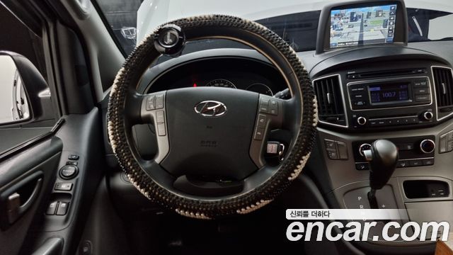 Hyundai Starex 2019 — photo 12