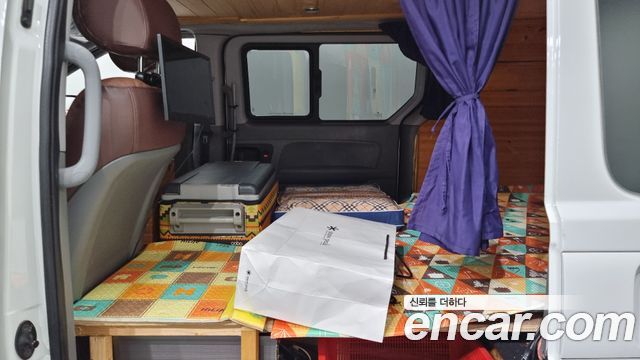 Hyundai Starex 2019 — photo 18