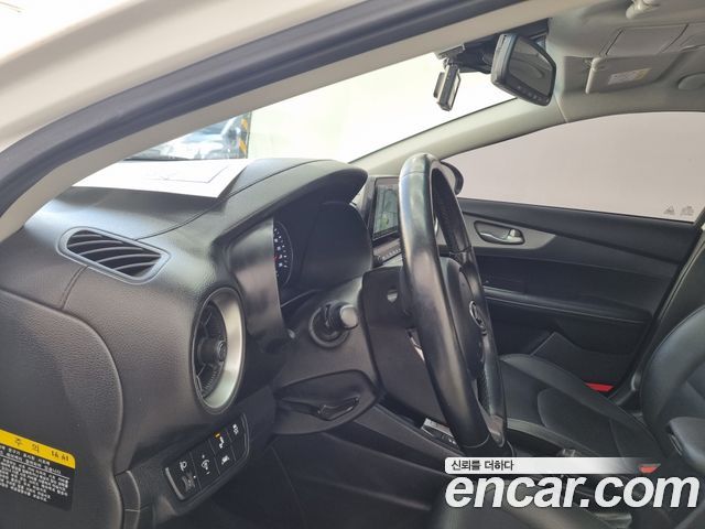 Kia K3 2021 — photo 20