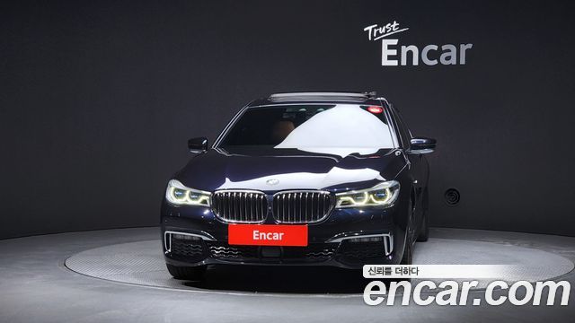 BMW 7-Series 2018 — photo 3