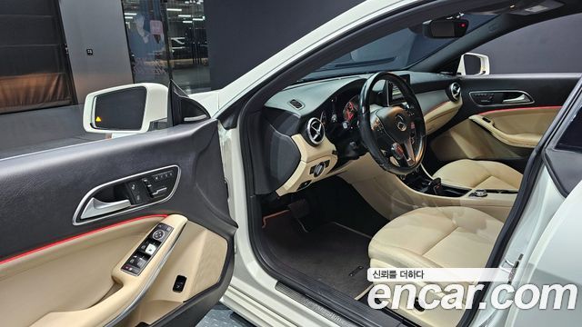 Mercedes-Benz CLA-Class 2014 — photo 11