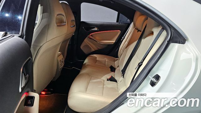 Mercedes-Benz CLA-Class 2014 — photo 13