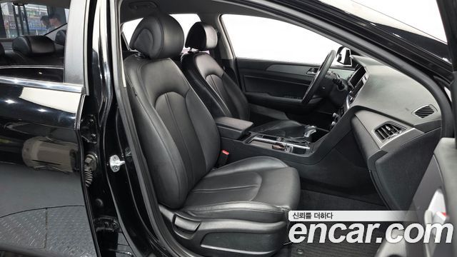 Hyundai Sonata 2017 — photo 10