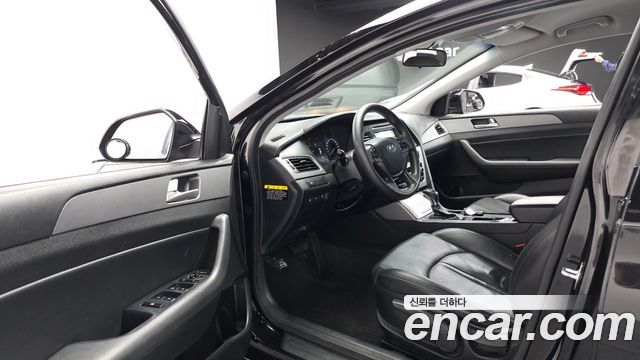 Hyundai Sonata 2017 — photo 11