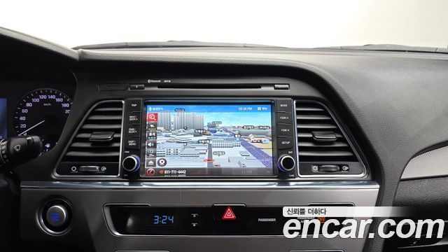 Hyundai Sonata 2017 — photo 15