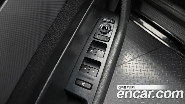 Hyundai Sonata 2017 — photo 17
