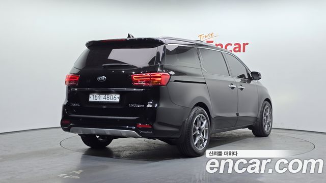 Kia Canival 2019 — photo 2