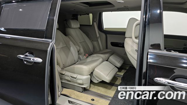 Kia Canival 2019 — photo 12