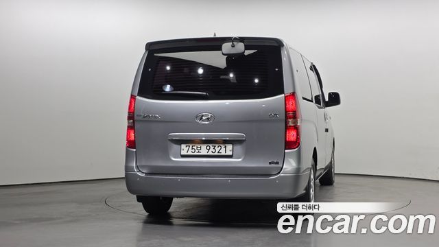 Hyundai Starex 2014 — photo 4
