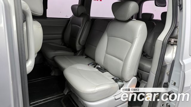 Hyundai Starex 2014 — photo 11