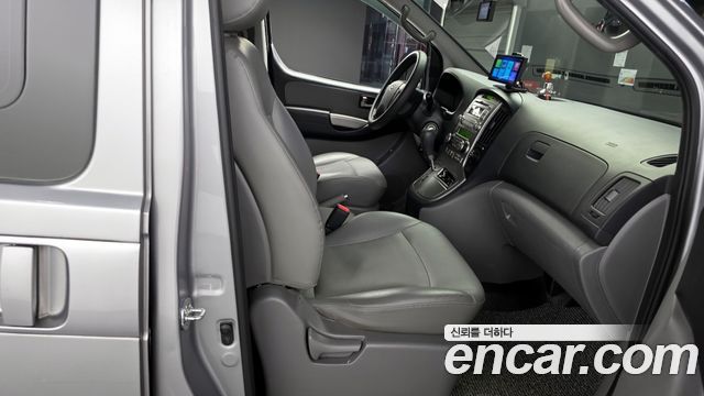 Hyundai Starex 2014 — photo 12