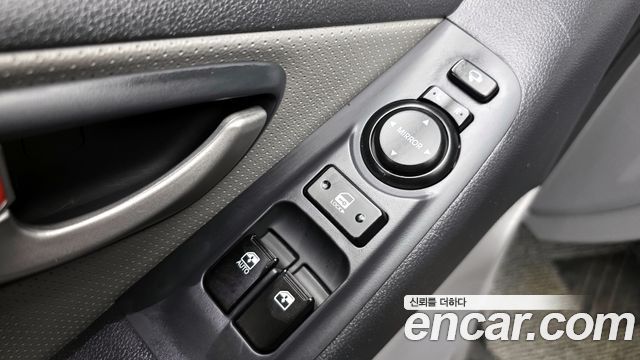 Hyundai Starex 2014 — photo 14
