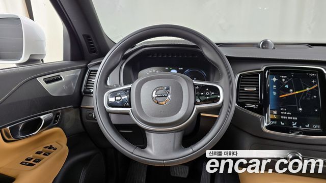 Volvo XC90 2022 — photo 13