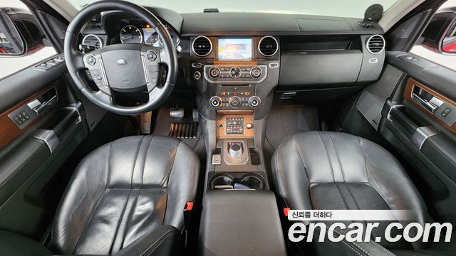 Land Rover Discovery 2016 — photo 7