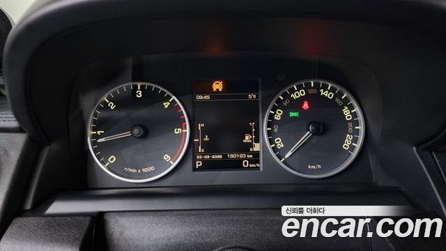 Land Rover Discovery 2016 — photo 8