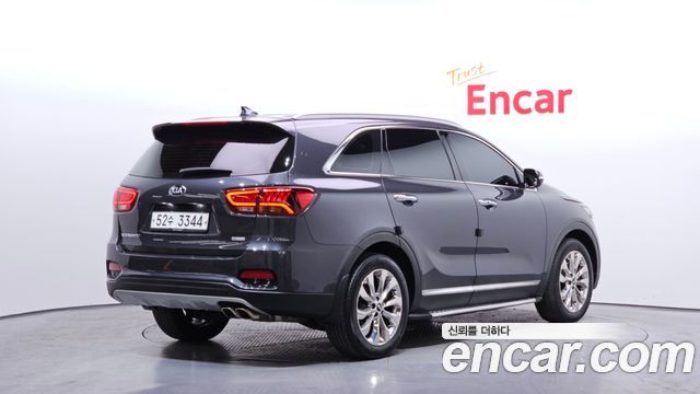 Kia Sorento 2018 — photo 2