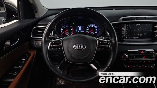Kia Sorento 2018 — photo 13