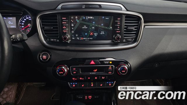 Kia Sorento 2018 — photo 14