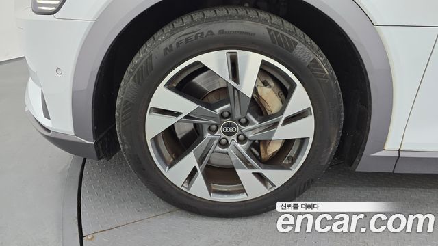 Audi e-tron 2021 — photo 5