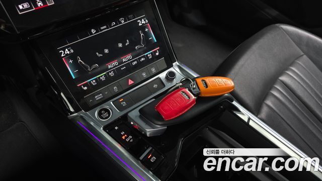 Audi e-tron 2021 — photo 9
