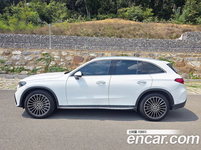 Mercedes-Benz GLC-Class 2023 — photo 5