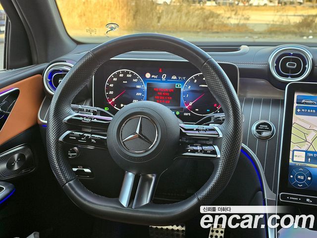 Mercedes-Benz GLC-Class 2023 — photo 9