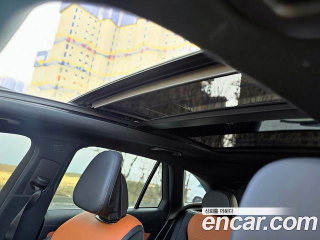 Mercedes-Benz GLC-Class 2023 — photo 17