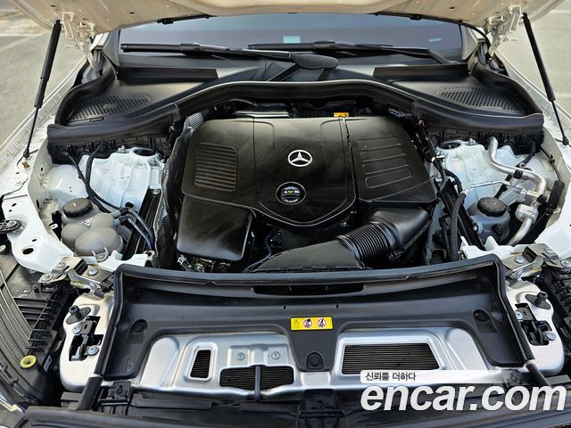 Mercedes-Benz GLC-Class 2023 — photo 20