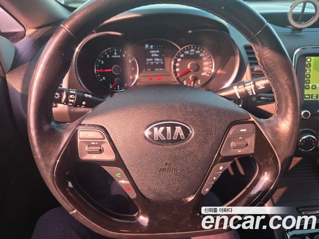 Kia K3 2018 — photo 15