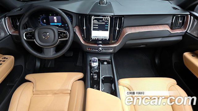 Volvo XC60 2025 — photo 7