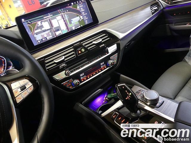 BMW Gran Turismo 2024 — photo 13