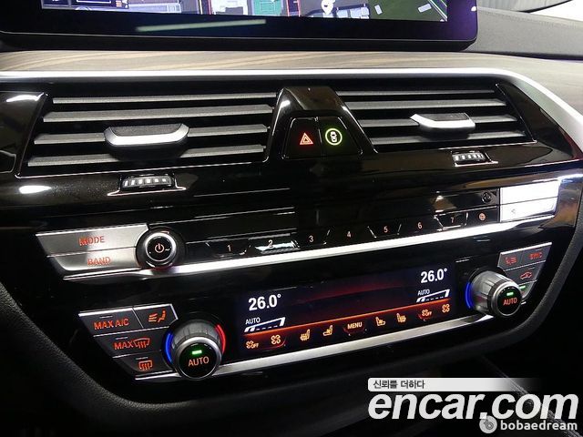 BMW Gran Turismo 2024 — photo 16