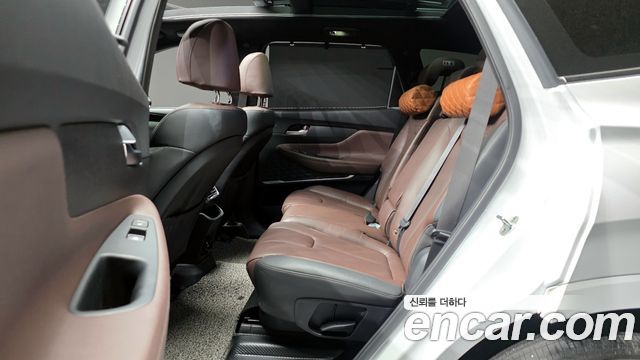 Hyundai Santafe 2019 — photo 12