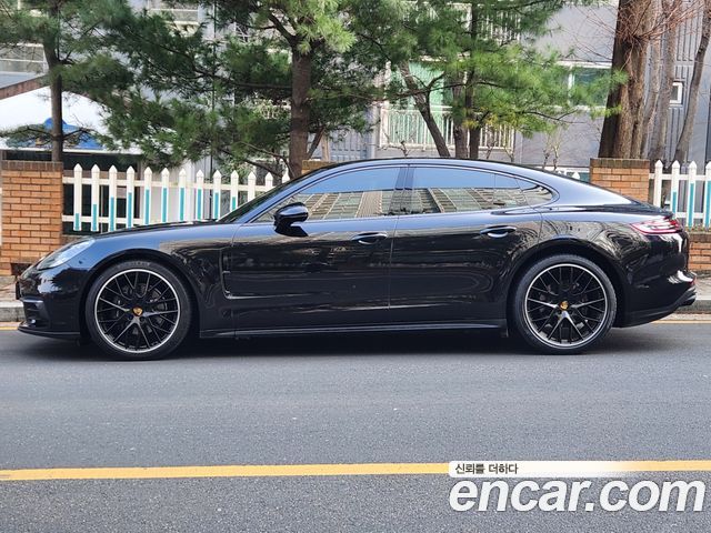 Porsche Panamera 2020 — photo 2