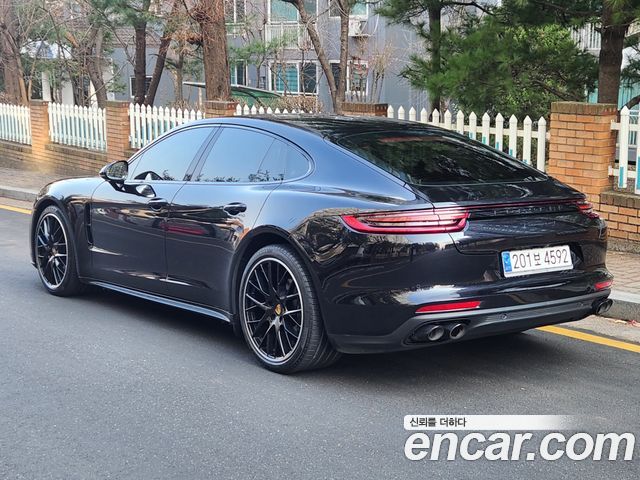 Porsche Panamera 2020 — photo 3