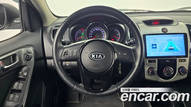 Kia Porte 2013 — photo 13