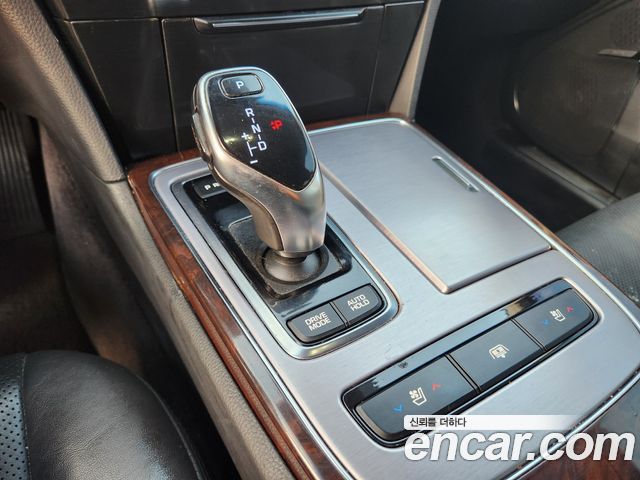 Hyundai Equus 2014 — photo 19