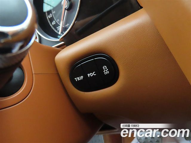 Bentley Continental 2014 — photo 10