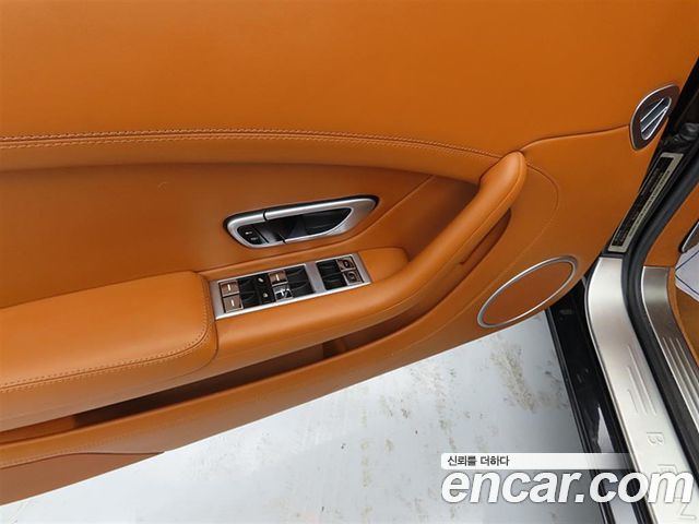 Bentley Continental 2014 — photo 13