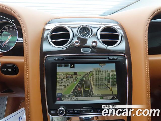 Bentley Continental 2014 — photo 17