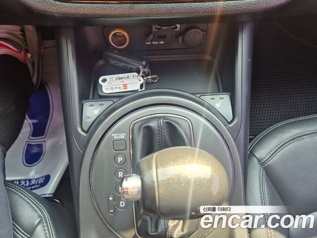 Kia Sportage 2012 — photo 9