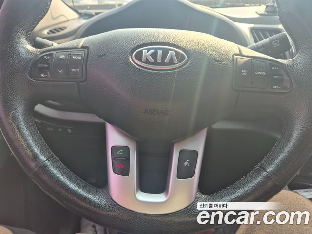 Kia Sportage 2012 — photo 12