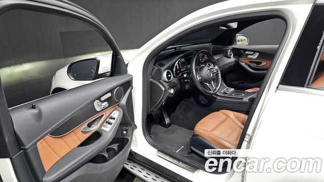 Mercedes-Benz GLC-Class 2023 — photo 10